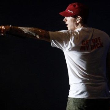 Новый трек Eminem бьет рекорды в YouTube
