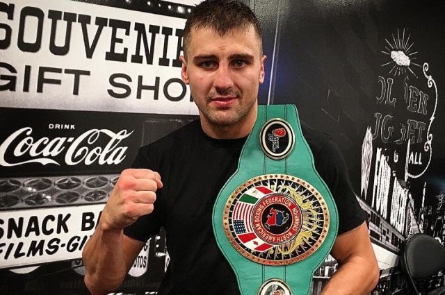 Украинец Гвоздик нокаутировал чемпиона мира по боксу