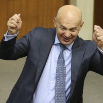 Игорь Кононенко обвиняется в невыплате зарплаты сотрудникам