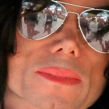 Семья Майкла Джексона потребовала от HBO $100 млн